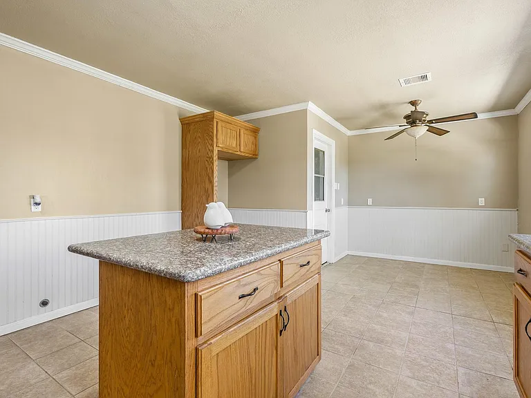 3209 Chestershire Dr — Photo 13