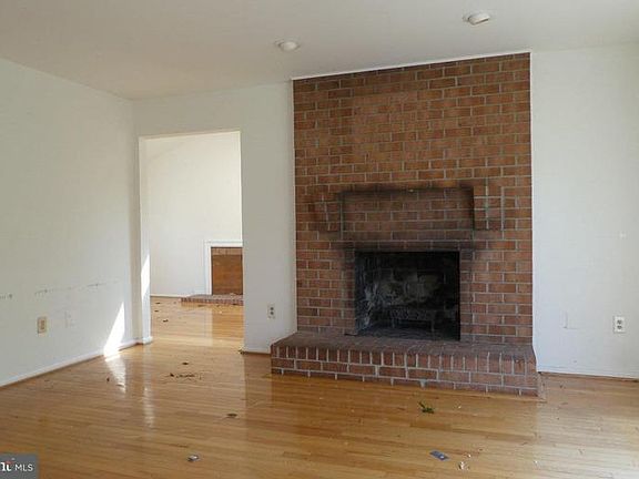 5th image of 3500 Turbridge Dr