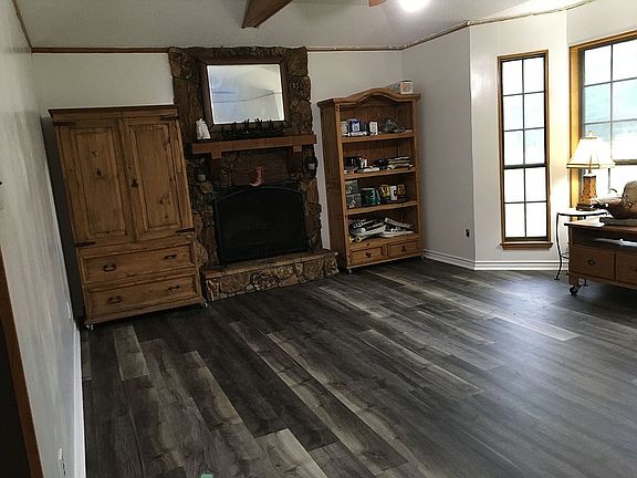 Living room fireplace 