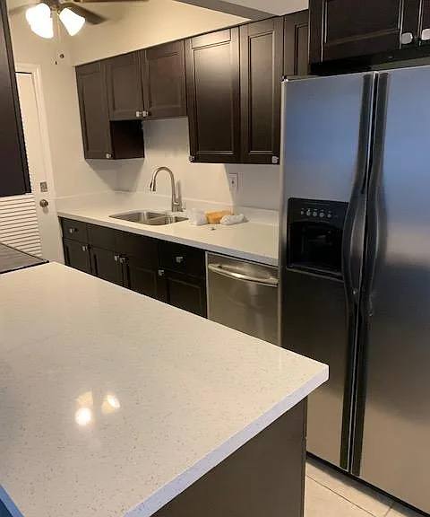 735 N East Ct #1 — Photo 3
