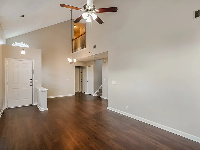 3104 Chambley Ct — Photo 5
