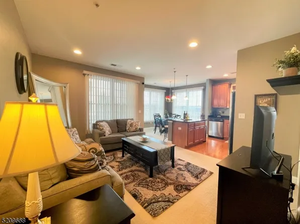 6214 Brookhaven Ct, Riverdale Boro, NJ 07457