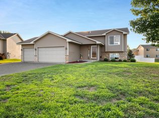 25828 Euclid Ave, Wyoming, MN 55092