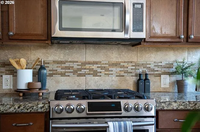 16147 SW Medallion Ln — Photo 22