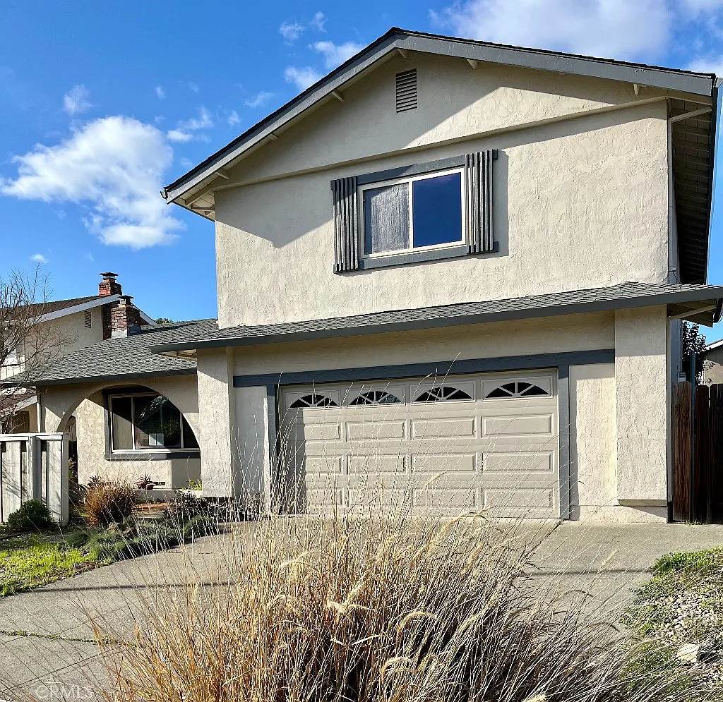 1672 San Vicente Ave - 4bd/3ba, 1,968 sqft - in Napa, CA