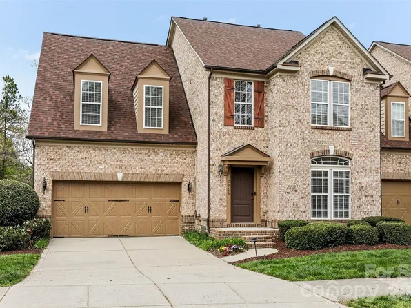 2326 Donnington Ln NW, Concord, NC 28027