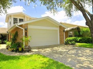 6334 Club Oaks St, San Antonio, TX 78249