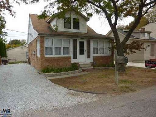 1st image of 37961 Elm Ln