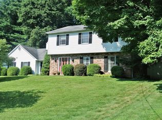 1223 Berwyn Ln, Newark, OH 43055