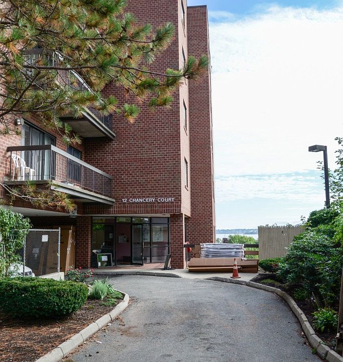 1st image of 12 Chancery Ct APT 208