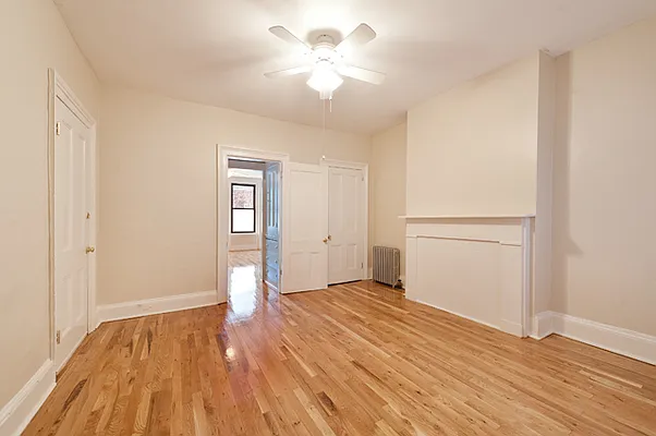 Rented by CORE | media 7