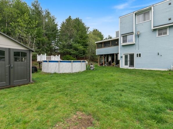 9 Rocco Dr #R, Derry, NH 03038