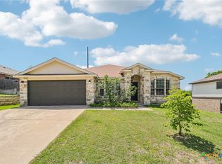 119 W Running Wolf Trl, Harker Heights, TX 76548
