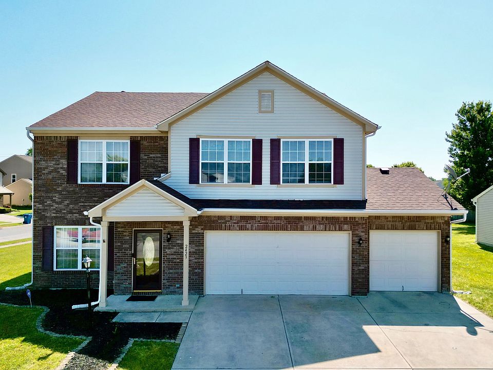 1st image of 2423 Copper Hill Dr