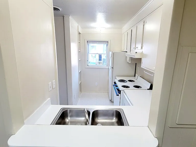 3949 Keswick Pl — Photo 2