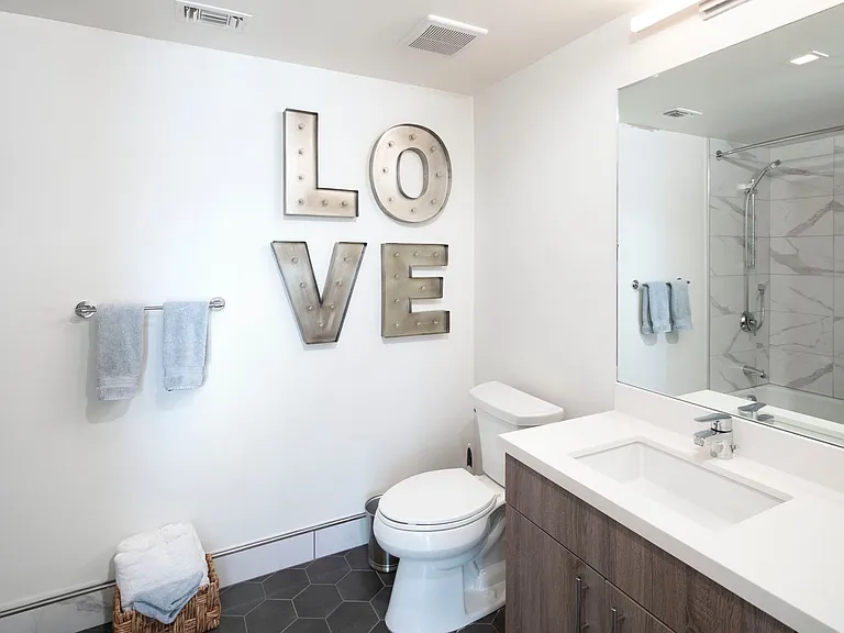 Mission West Lofts — Photo 7