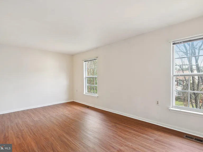 10258 Quiet Pond Ter — Photo 11