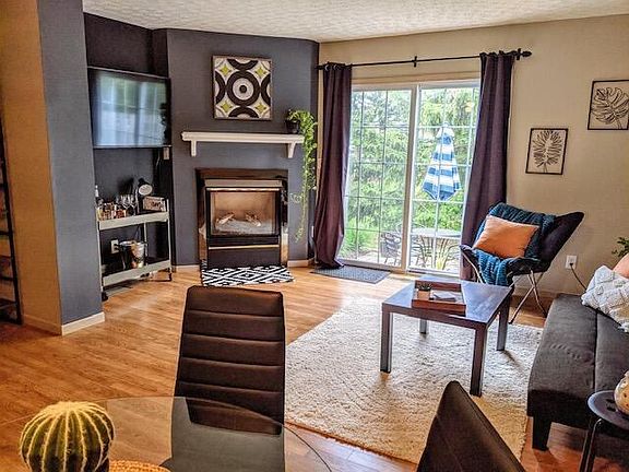 4th image of 5871 Blendon Place Dr #6C