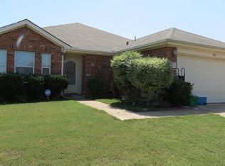 1017 McKavett Dr, Burleson, TX 76028