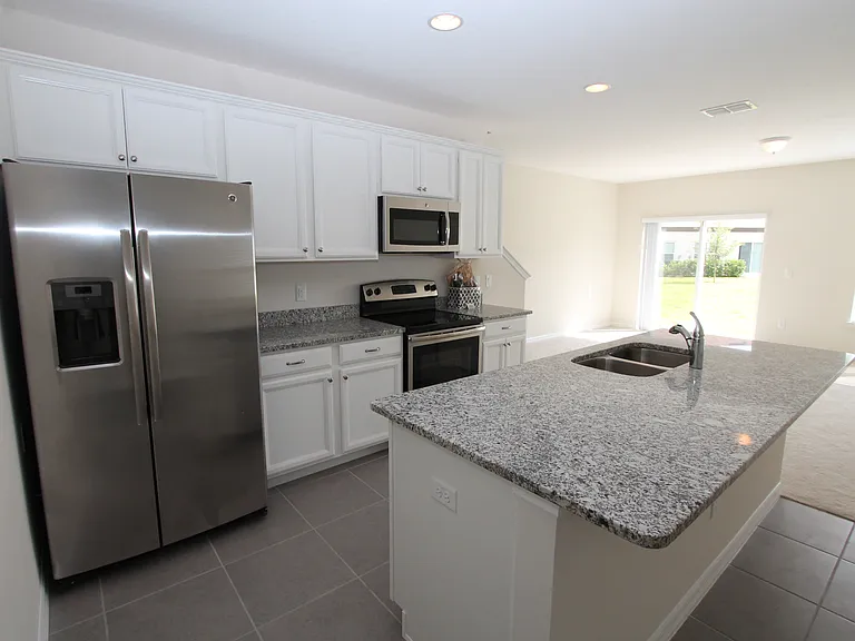 600 Northern Way #1307 — Photo 4
