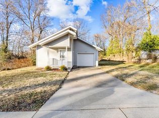 1321 W Talmage St, Springfield, MO 65803