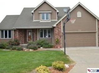 19407 Spyglass Ct, Plattsmouth, NE 68048