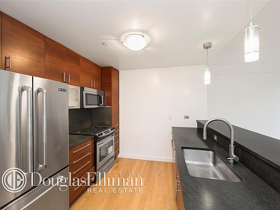 2nd image of 225-227 W 60th St #6C