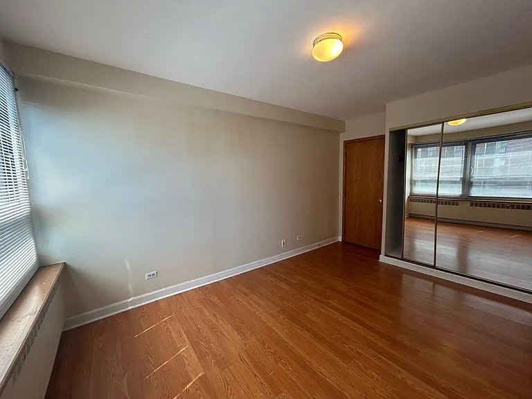 4180 Marine Terrace Apartments — Photo 114