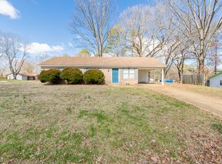 5904 Ashford Dr, Horn Lake, MS 38637