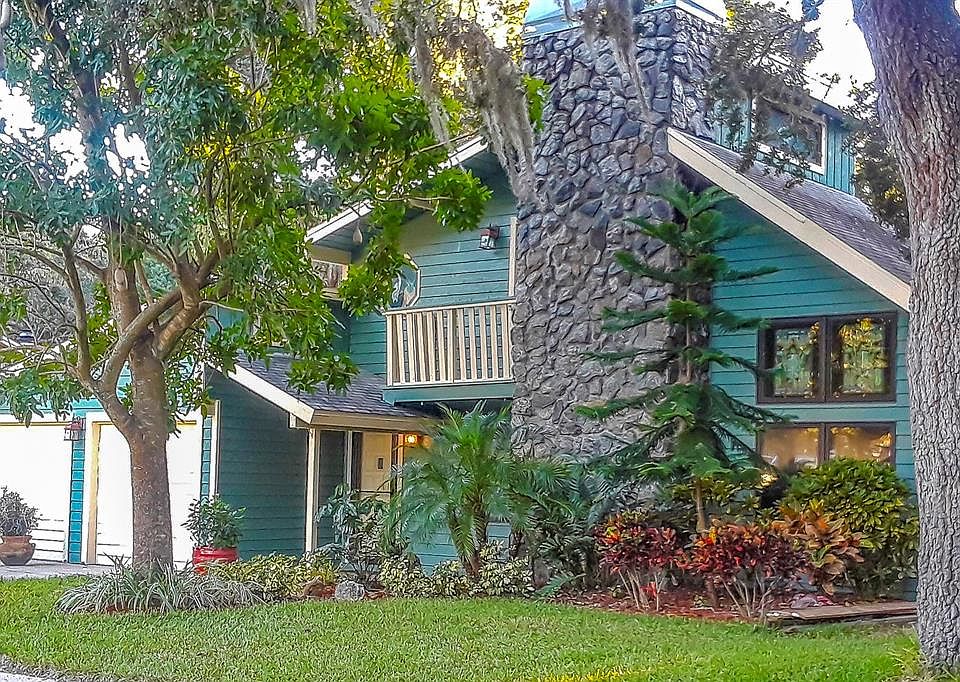 1st image of 2228 Cypress Point Dr W