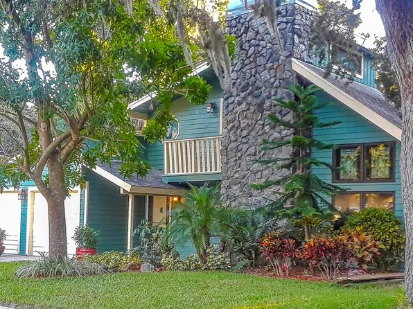 2228 Cypress Point Dr W, Clearwater, FL 33763