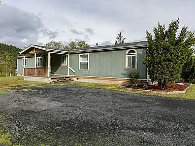 1150 Huskey Rd — Photo 2