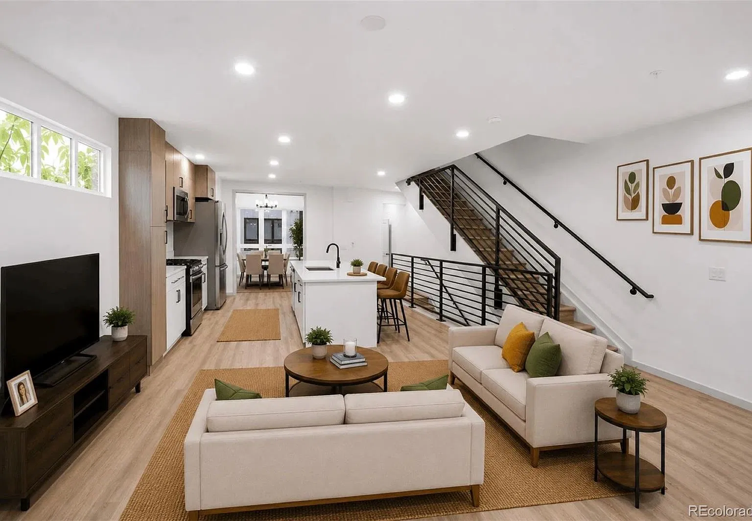 4103 E Wesley Ave — Photo 3