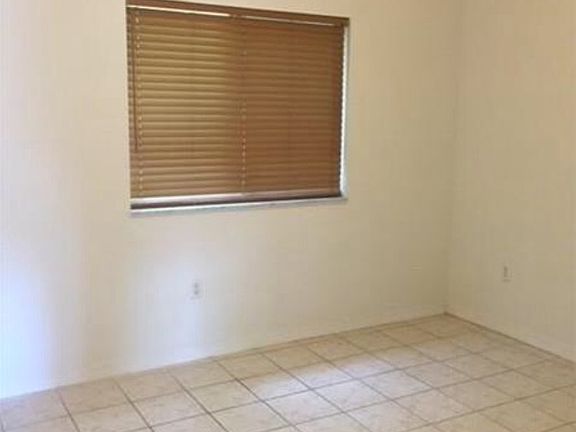 3rd image of 1241 SE 29th St Unit 203