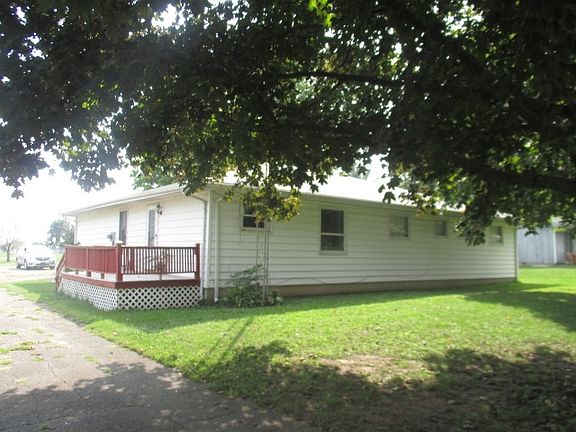 4th image of 284 W Depot St