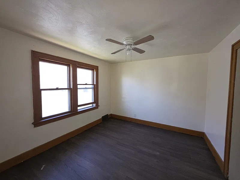 2 bed, 1.0 bath, 950 sqft, $1,100 — Photo 3