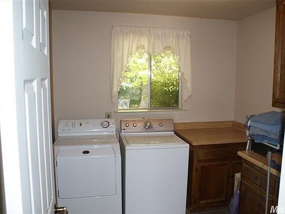 5th image of 2373 Loma Cima Dr