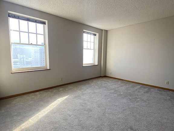 3rd image of 139 N 11th St APT 803