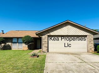 10213 S Hillcrest Dr, Oklahoma City, OK 73159
