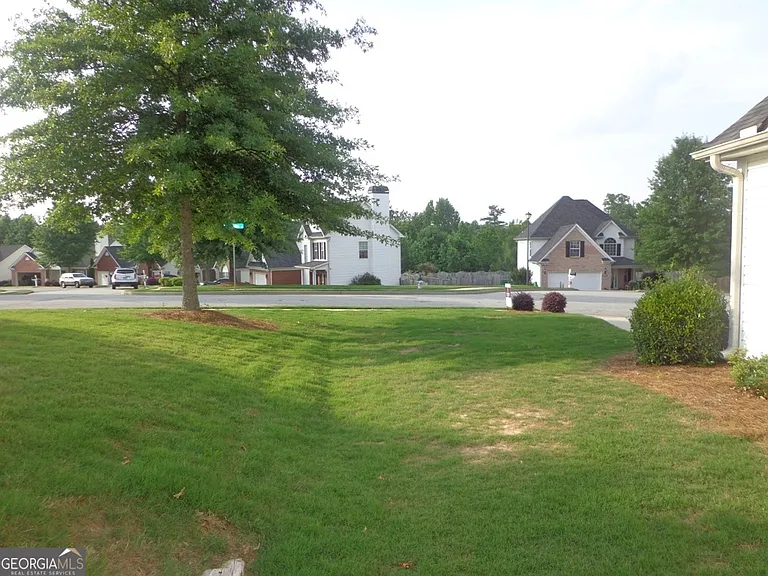 3 Castleton Ct — Photo 36