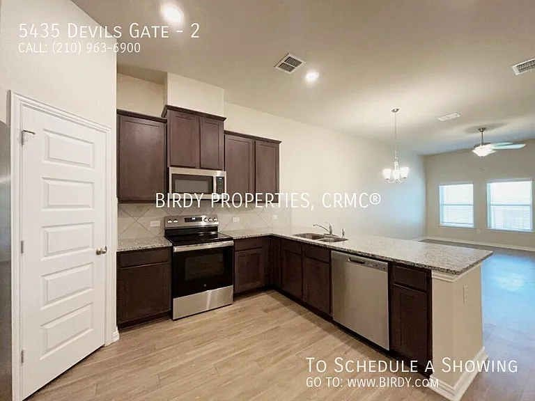 5435 Devils Gate #2 — Photo 10