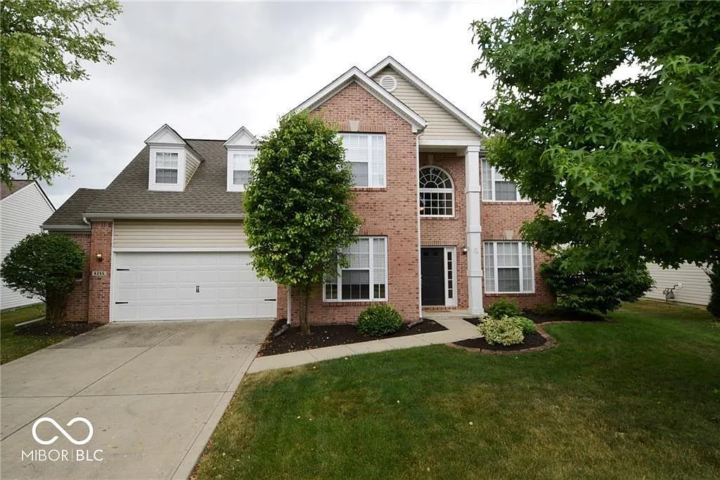 4 bed, 2.5 bath, 2889 sqft, $2,575 — Photo 2