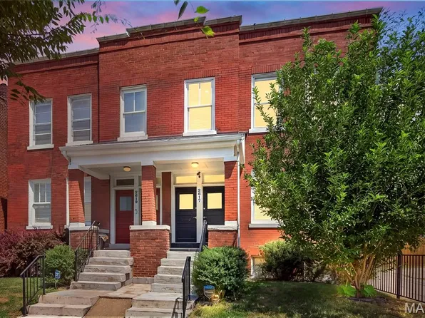 2617 Armand Pl, Saint Louis, MO 63104