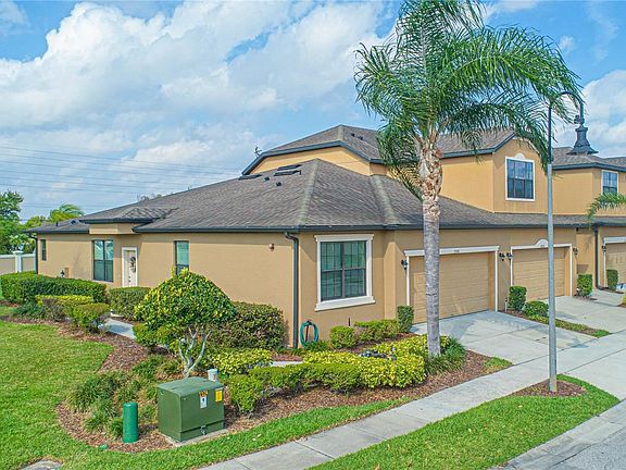 3rd image of 2378R Seven Oaks Dr