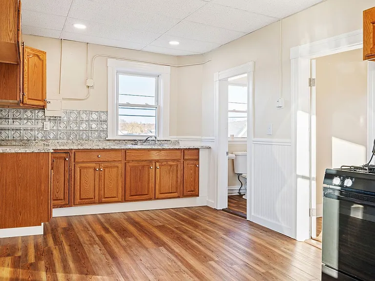 306 Manchester St #3 — Photo 8