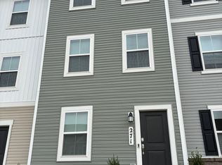 271 Sandy Bottom Cir, Ranson, WV 25438