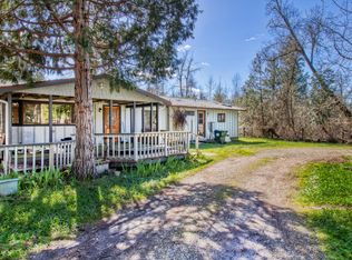 783 Hummingbird Rd, Cave Junction, OR 97523