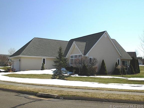 4th image of 26 Maxwell Dr