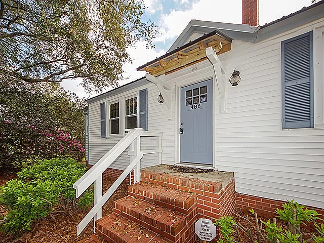 486 Woodland Shores Rd