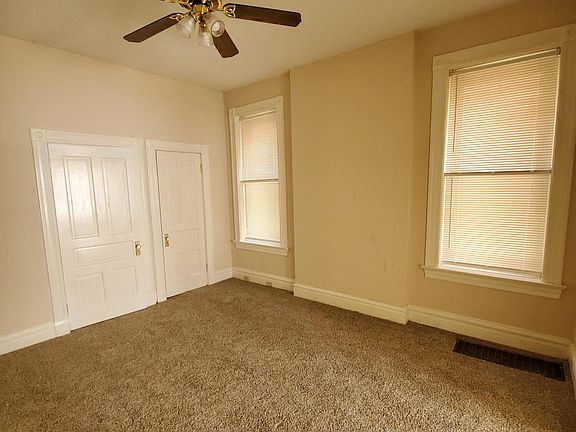 4th image of 3015 Wyoming St Floor 1